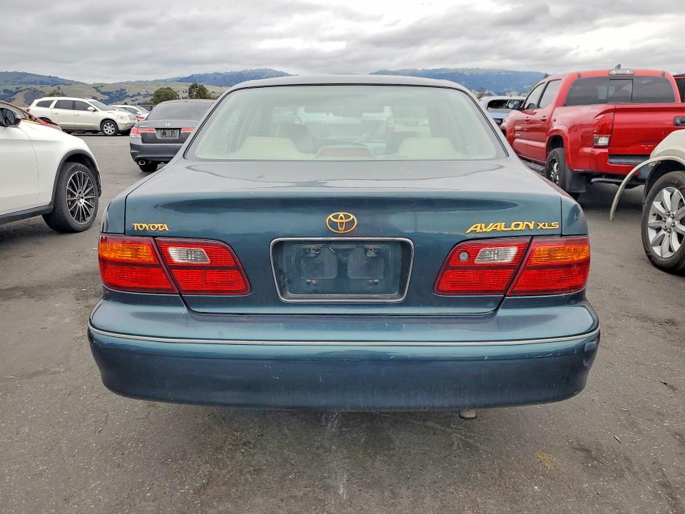 51850706 :رقم المزاد ، 4T1BF18B6WU222817 vin ، 1998 Toyota Avalon مزاد بيع