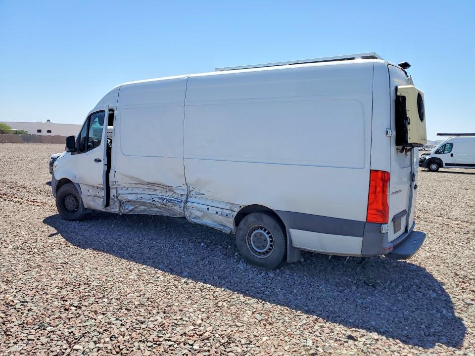 52264276 :رقم المزاد ، W1W40CHY1MT054669 vin ، 2021 Mercedes Benz Sprinter مزاد بيع