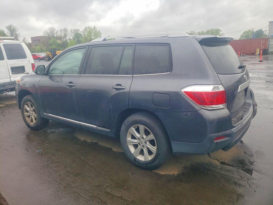 2013 Toyota Highlander მანქანა იყიდება აუქციონზე, vin: 5TDBK3EH3DS188891, აუქციონის ნომერი: 52196136