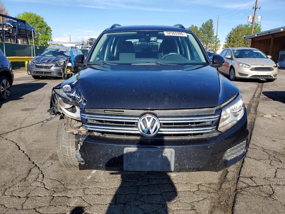 Продаж на аукціоні авто 2017 Volkswagen Tiguan, vin: WVGBV7AX2HK004884, номер лоту: 52565906