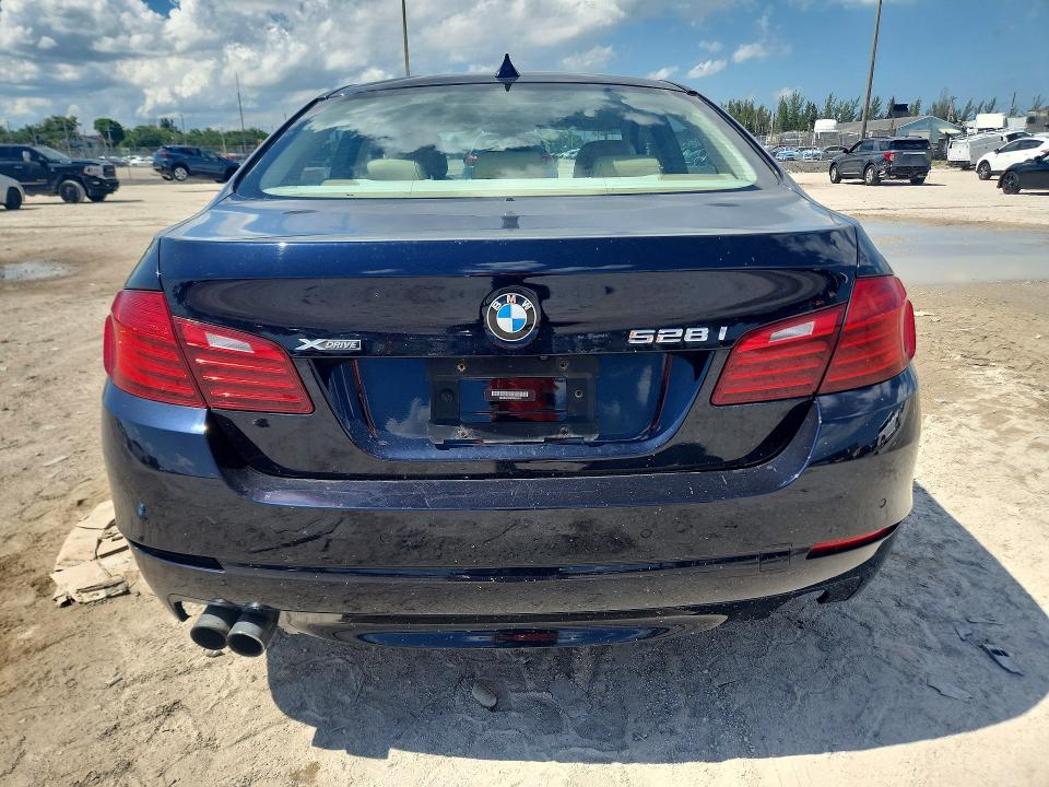 2015 Bmw 528 მანქანა იყიდება აუქციონზე, vin: WBA5A7C58FD625974, აუქციონის ნომერი: 53879426
