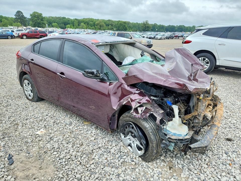 2018 Kia Forte მანქანა იყიდება აუქციონზე, vin: 3KPFK4A79JE228191, აუქციონის ნომერი: 52495776
