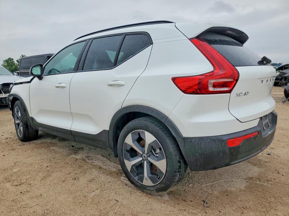 50151466 :رقم المزاد ، YV4L12UC0T2700326 vin ، 2026 Volvo Xc40 مزاد بيع