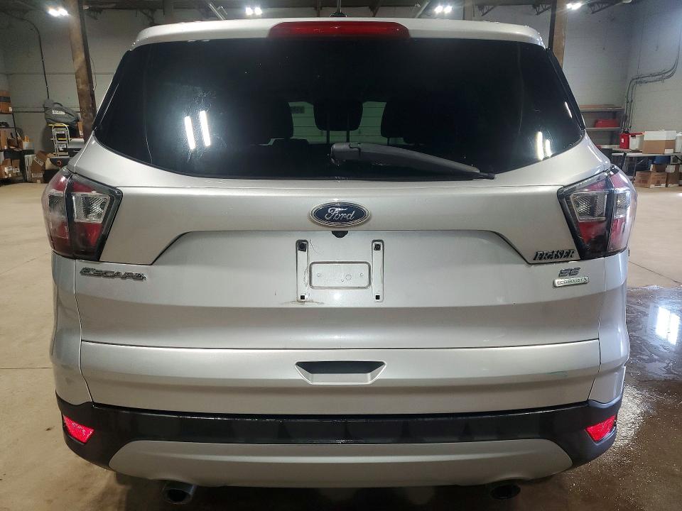 2017 Ford Escape მანქანა იყიდება აუქციონზე, vin: 1FMCU0GD9HUA00962, აუქციონის ნომერი: 52667596
