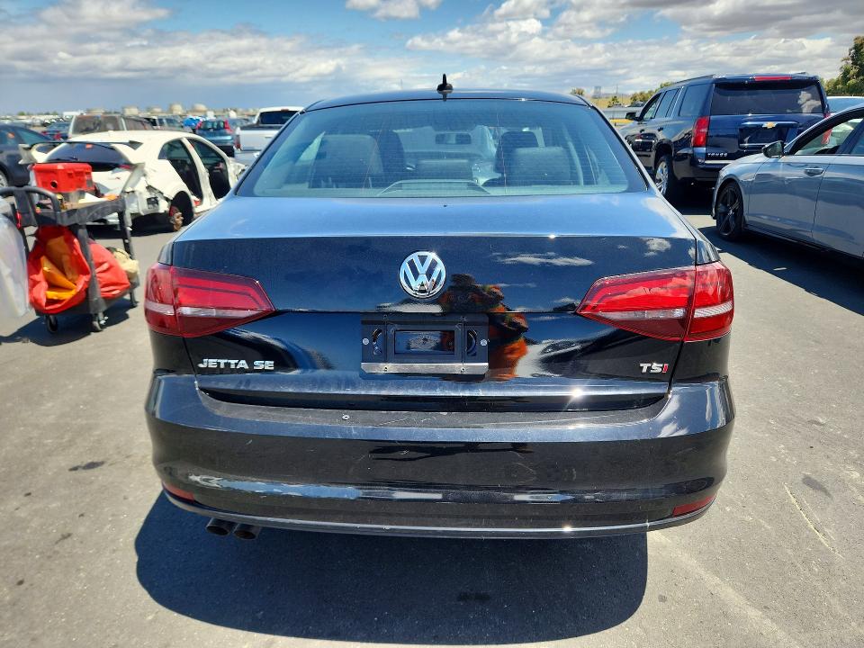 2017 Volkswagen Jetta მანქანა იყიდება აუქციონზე, vin: 3VWDB7AJ9HM204524, აუქციონის ნომერი: 54990266