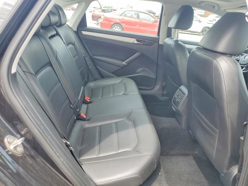 53618486 :رقم المزاد ، 1VWLA7A38KC006543 vin ، 2019 Volkswagen Passat مزاد بيع
