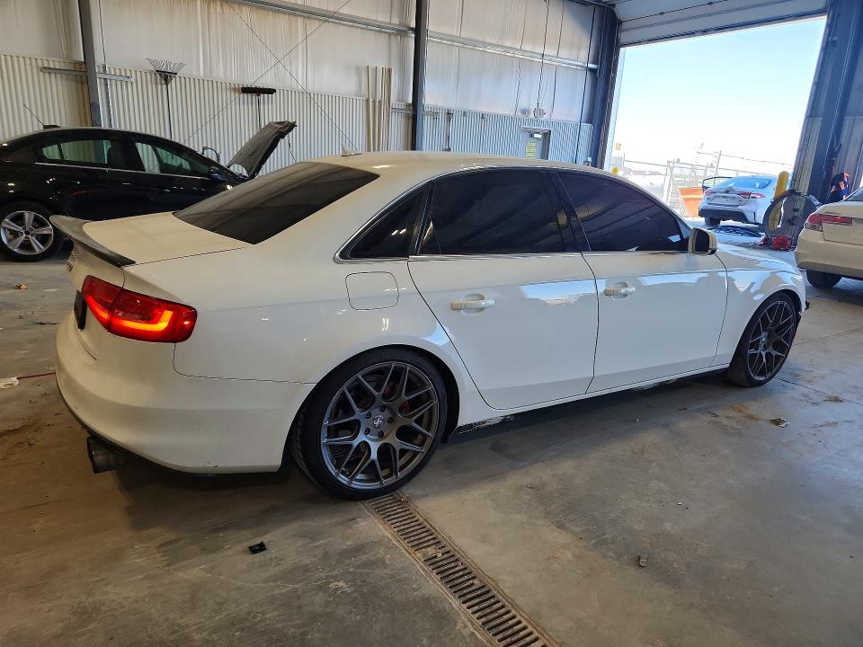 2013 Audi A4 მანქანა იყიდება აუქციონზე, vin: WAUFFAFL9DN007549, აუქციონის ნომერი: 52324426