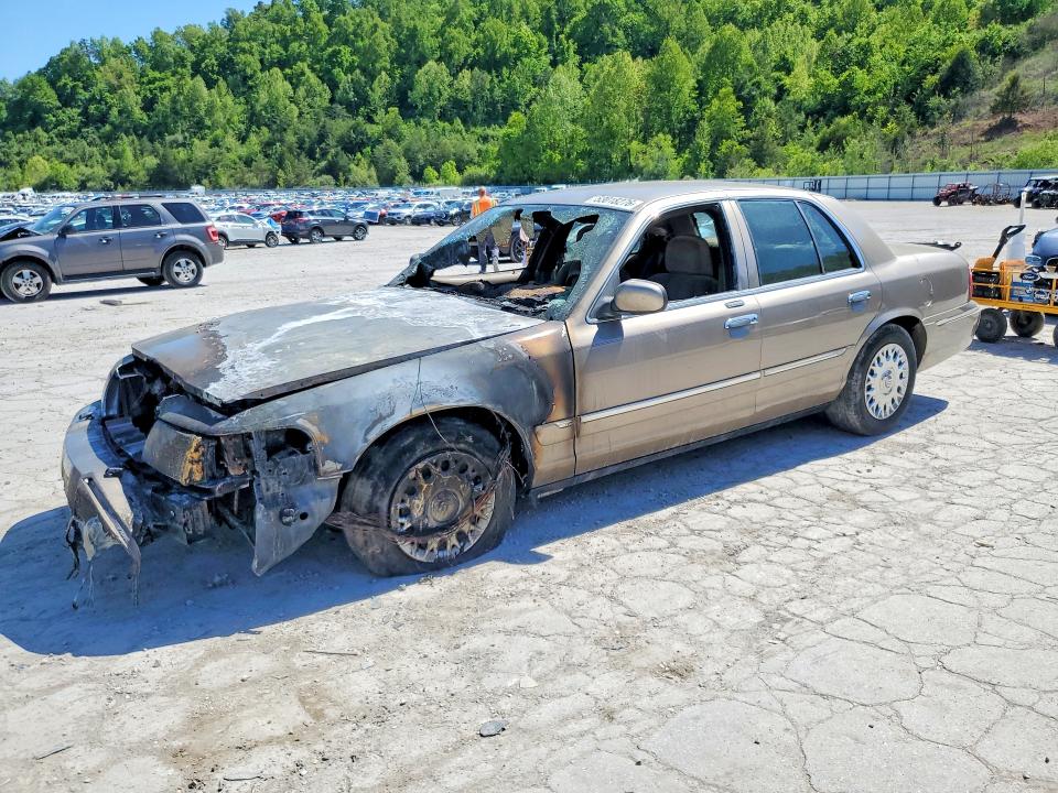 Продажа на аукционе авто 2003 Mercury Grand Marquis, vin: 2MEFM74WX3X701882, номер лота: 53018276