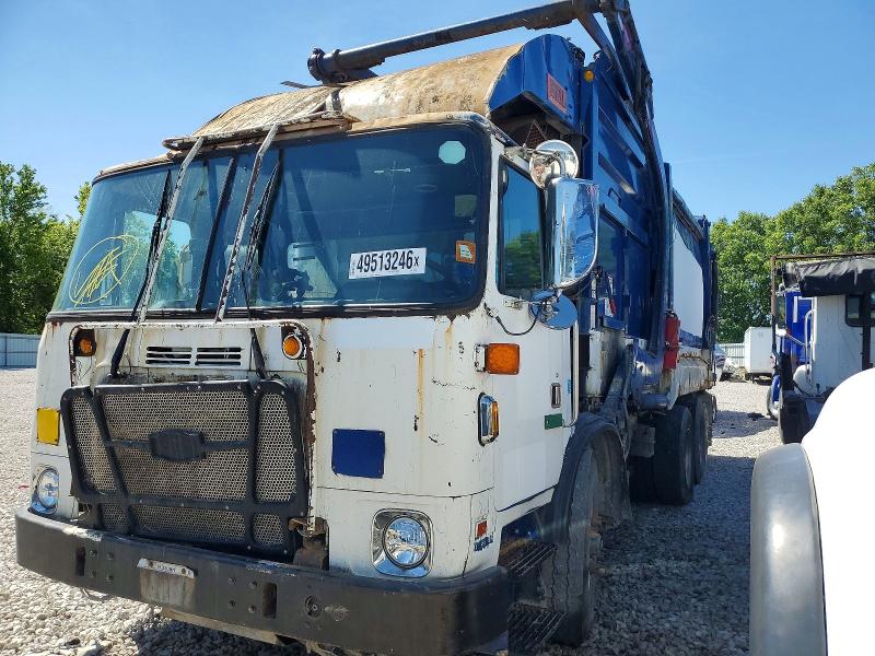 49513246 :رقم المزاد ، 5VCACLLE0FH218358 vin ، 2015 Autocar Llc Xpeditor مزاد بيع