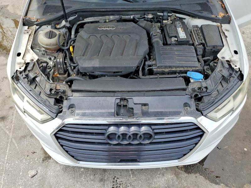 2017 Audi A3 მანქანა იყიდება აუქციონზე, vin: WAUAUGFF8H1042772, აუქციონის ნომერი: 55560206