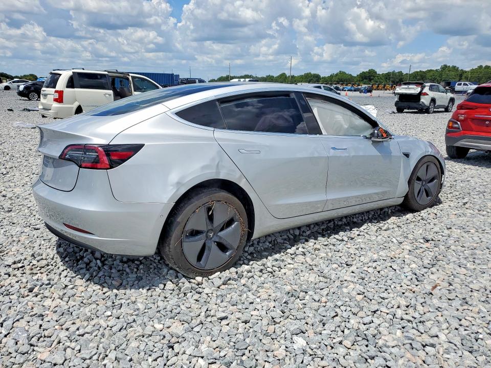 Продажа на аукционе авто 2018 Tesla Model 3, vin: 5YJ3E1EA0JF037476, номер лота: 54125266