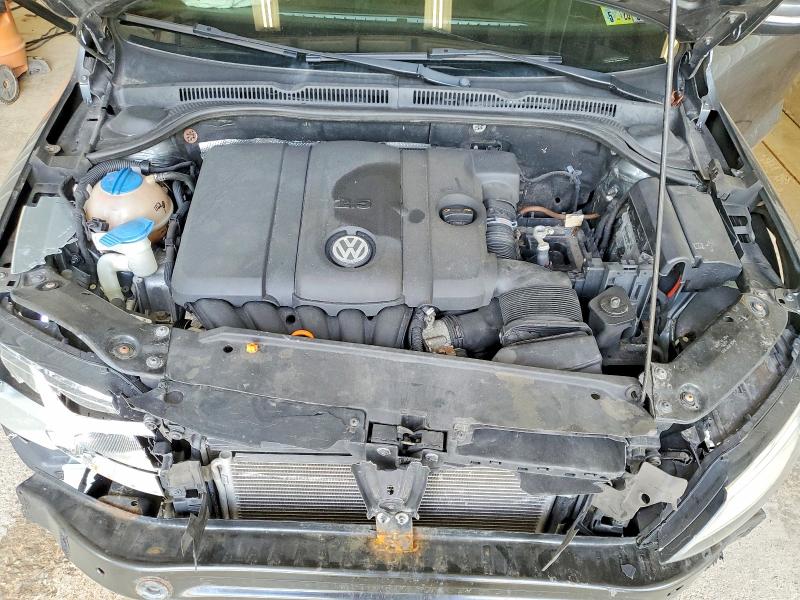 52063896 :رقم المزاد ، 3VWDZ7AJXBM347338 vin ، 2011 Volkswagen Jetta مزاد بيع