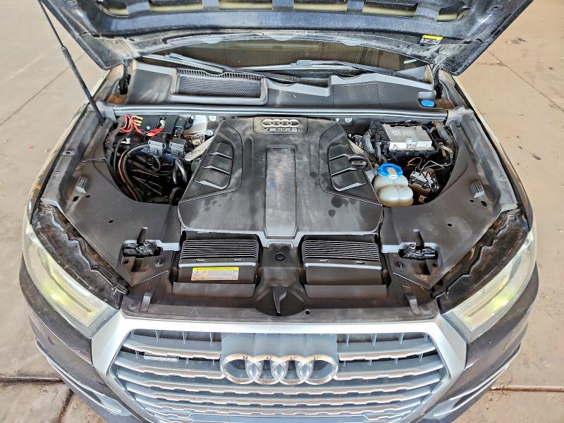 55032976 :رقم المزاد ، WA1LAAF75HD033899 vin ، 2017 Audi Q7 مزاد بيع