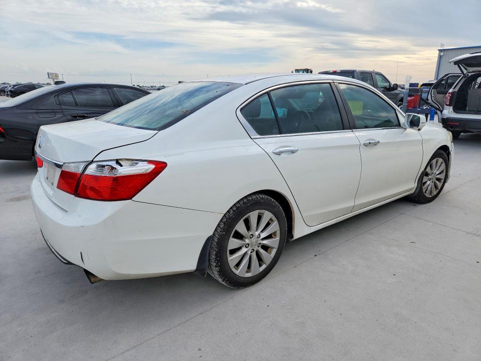 Продажа на аукционе авто 2015 Honda Accord, vin: 1HGCR2F75FA148362, номер лота: 52606806