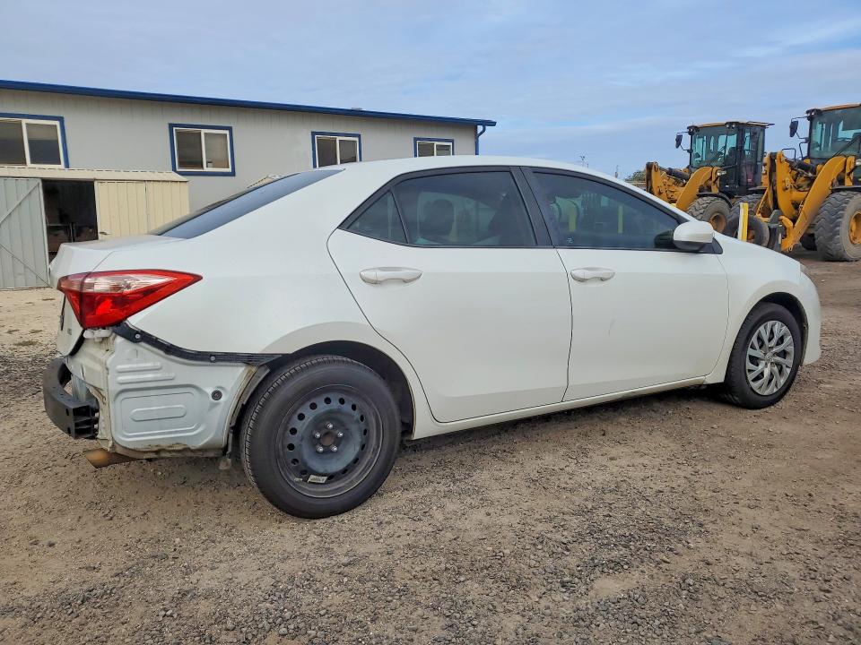 Aukcja sprzedaży 2017 Toyota Corolla, vin: 5YFBURHE0HP622679, numer aukcji: 52945936
