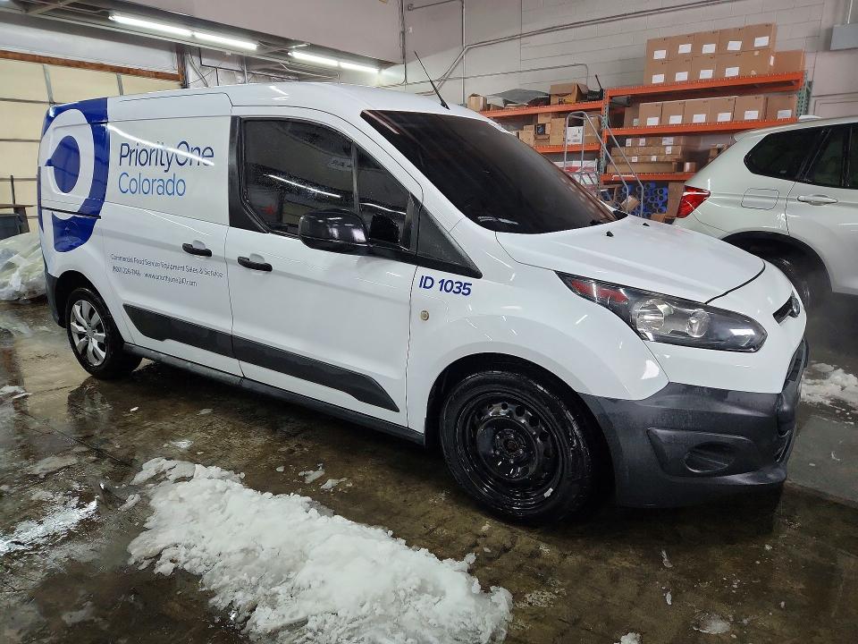 2015 Ford Transit Connect მანქანა იყიდება აუქციონზე, vin: NM0LS7E79F1220744, აუქციონის ნომერი: 52724716