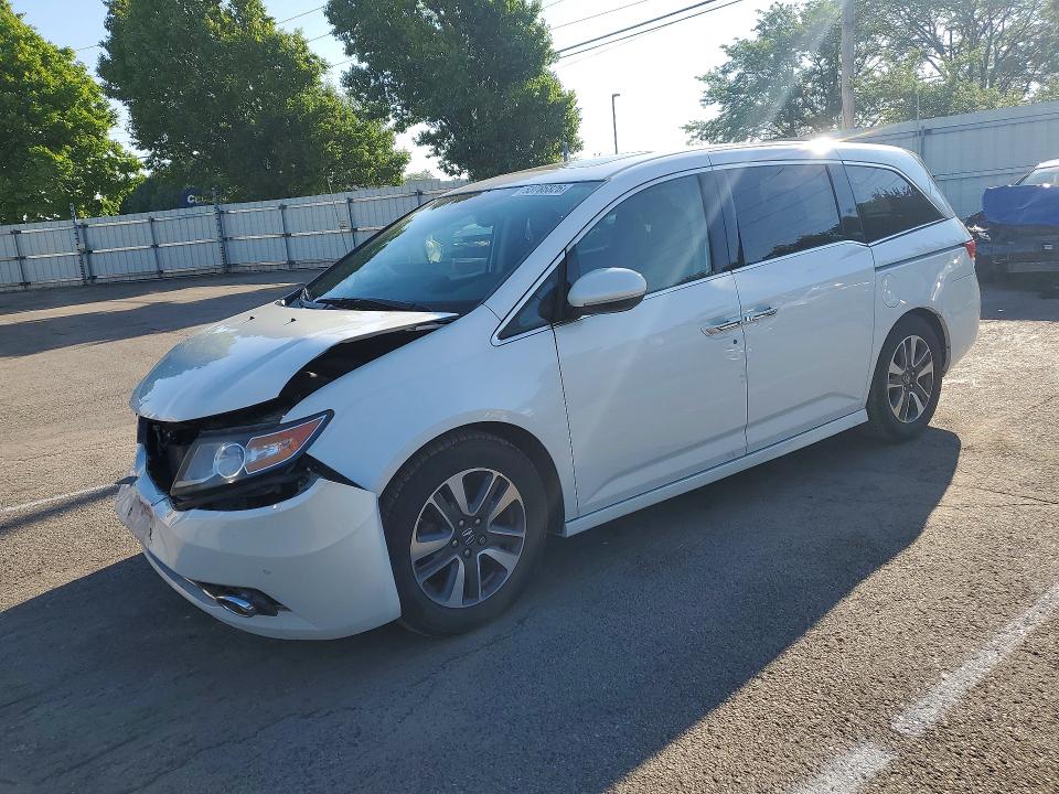 53786826 :رقم المزاد ، 5FNRL5H96FB118515 vin ، 2015 Honda Odyssey مزاد بيع