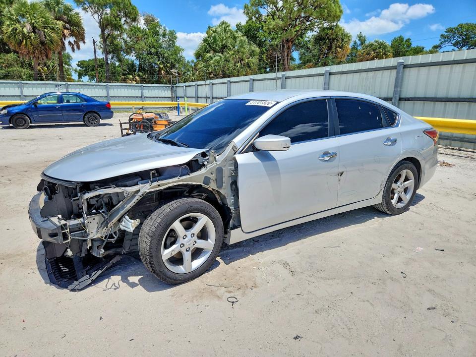 Auction sale of the 2015 Nissan Altima, vin: 1N4AL3AP5FN383654, lot number: 51761586