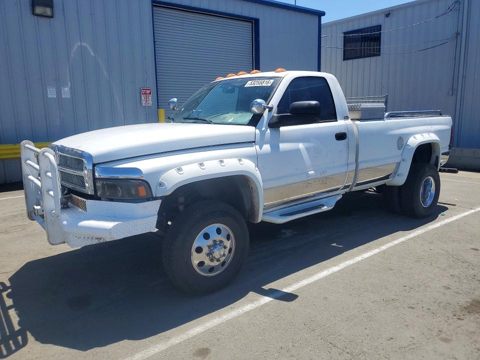 53255816 :رقم المزاد ، 3B6MC366X1M533787 vin ، 2001 Dodge Ram 3500 مزاد بيع