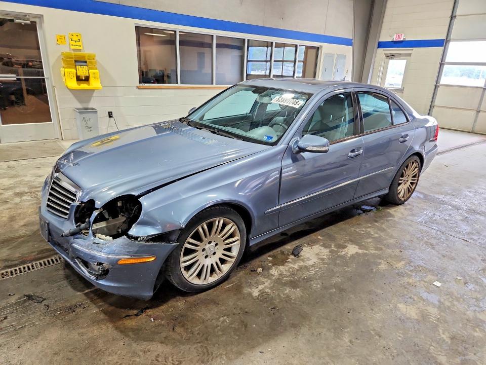 2007 Mercedes-benz E მანქანა იყიდება აუქციონზე, vin: WDBUF56XX7B081071, აუქციონის ნომერი: 52891646