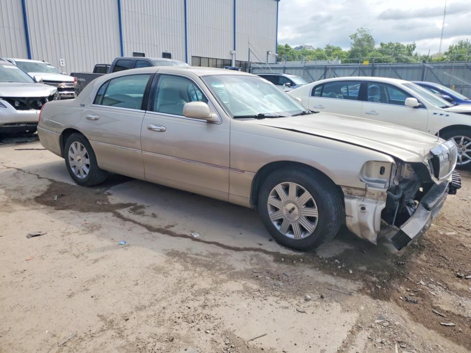 Продажа на аукционе авто 2005 Lincoln Town Car, vin: 1LNHM82W05Y630001, номер лота: 54152916