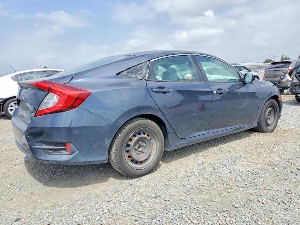 53998426 :رقم المزاد ، 2HGFC2F56JH515650 vin ، 2018 Honda Civic مزاد بيع