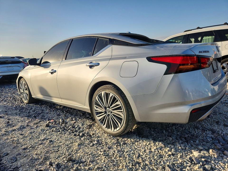 53413016 :رقم المزاد ، 1N4BL4EV1PN326145 vin ، 2023 Nissan Altima مزاد بيع