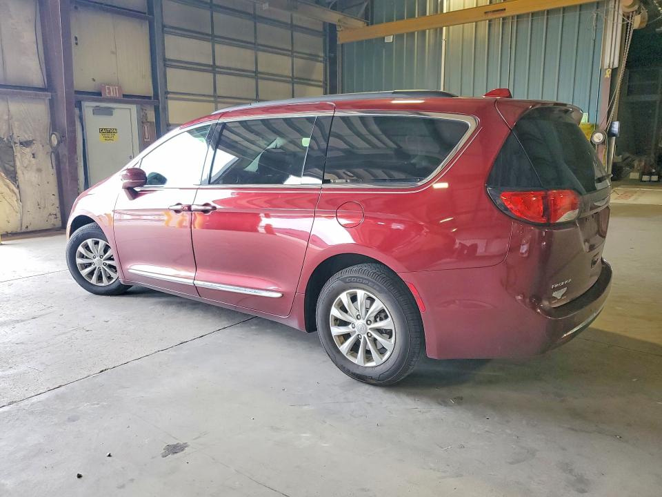 52014276 :رقم المزاد ، 2C4RC1BG8HR820357 vin ، 2017 Chrysler Pacifica مزاد بيع