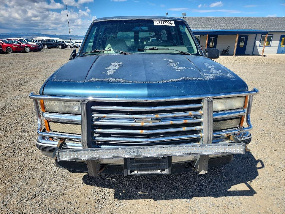 51773236 :رقم المزاد ، 1GNFK16K0RJ362122 vin ، 1994 Chevrolet Subrban مزاد بيع