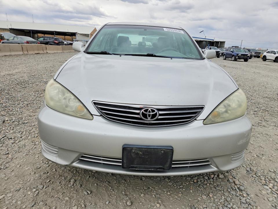 2006 Toyota Camry მანქანა იყიდება აუქციონზე, vin: 4T1BE32K36U141524, აუქციონის ნომერი: 52059636