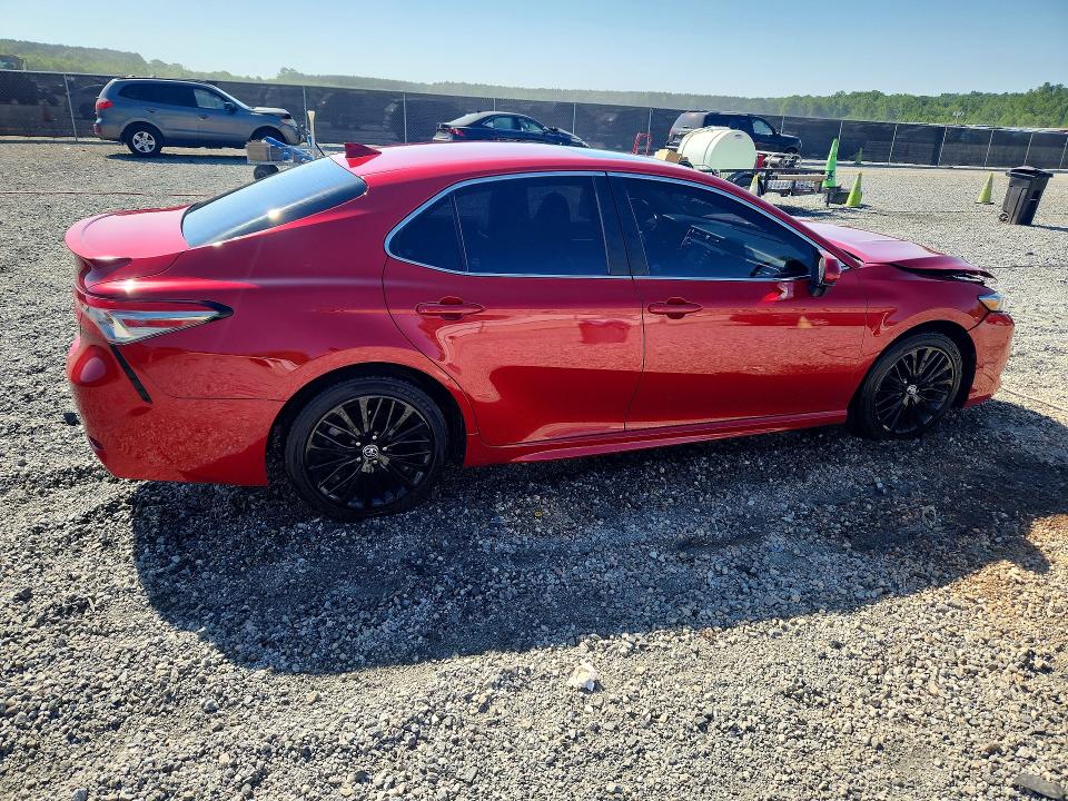 53801046 :رقم المزاد ، 4T1B11HK2KU210897 vin ، 2019 Toyota Camry مزاد بيع