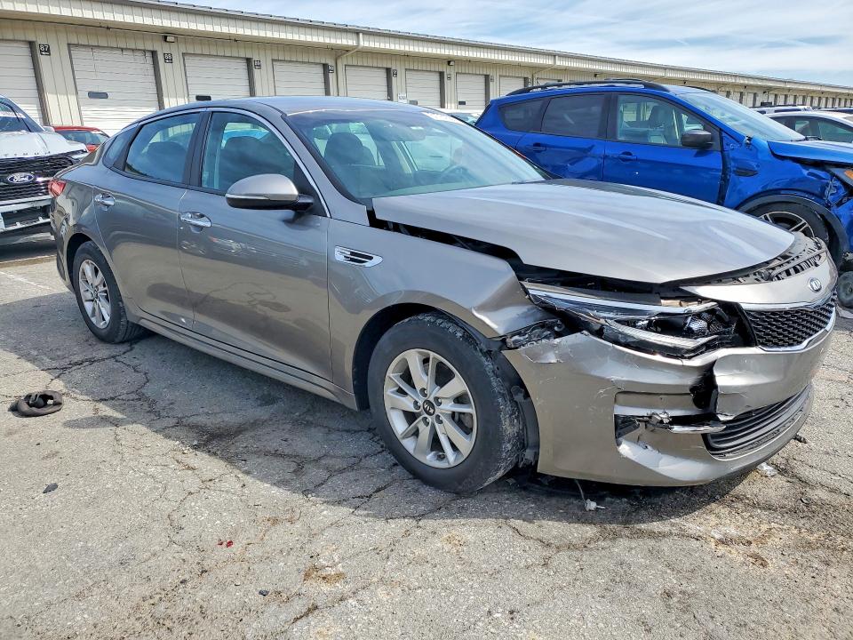 51761566 :رقم المزاد ، 5XXGT4L34JG219613 vin ، 2018 Kia Optima مزاد بيع