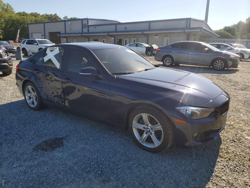 51413836 :رقم المزاد ، WBA3C1C58DK104941 vin ، 2013 Bmw 328 مزاد بيع