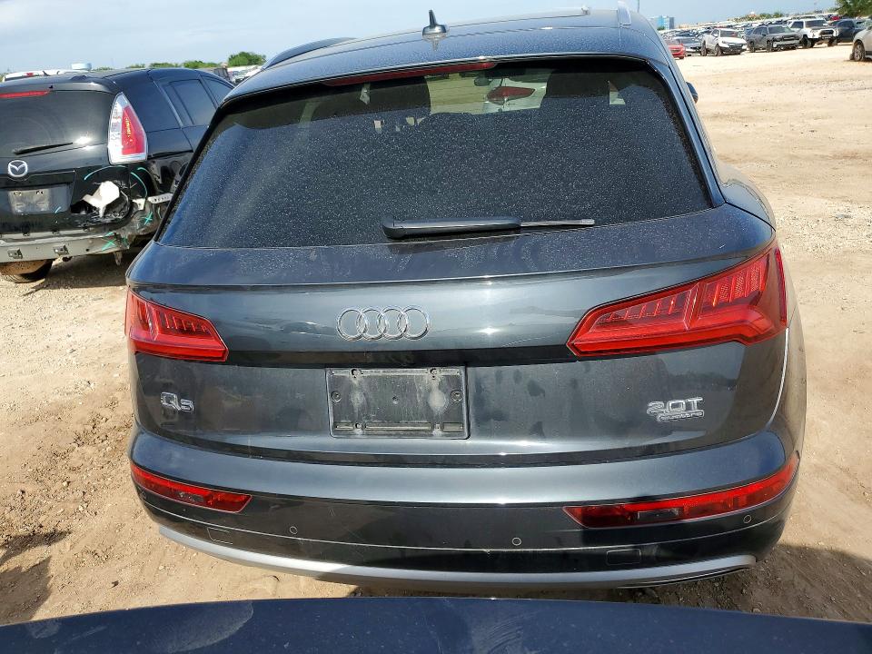 53852666 :رقم المزاد ، WA1CNAFYXJ2085253 vin ، 2018 Audi Q5 مزاد بيع