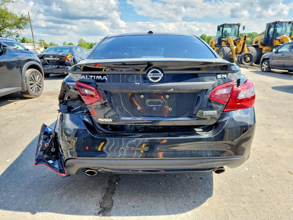 2018 Nissan Altima მანქანა იყიდება აუქციონზე, vin: 1N4AL3AP7JC254061, აუქციონის ნომერი: 52879566