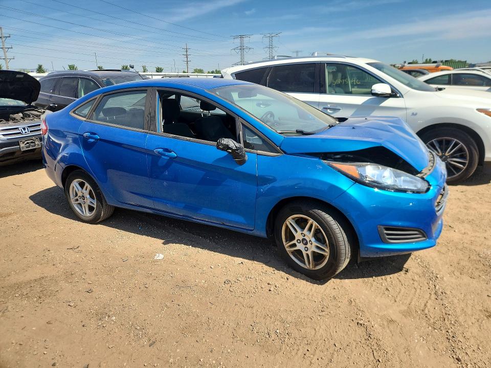 55214826 :رقم المزاد ، 3FADP4BJ8HM167974 vin ، 2017 Ford Fiesta مزاد بيع