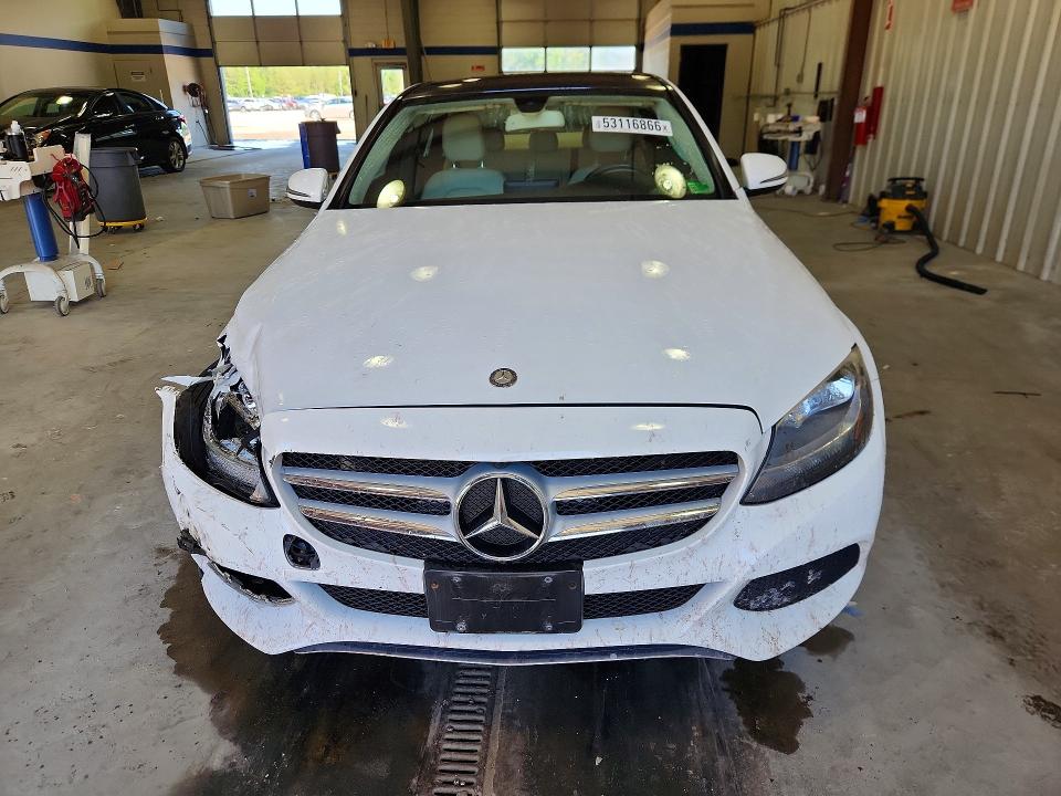2017 Mercedes-benz C მანქანა იყიდება აუქციონზე, vin: 55SWF4KB7HU181107, აუქციონის ნომერი: 53116866