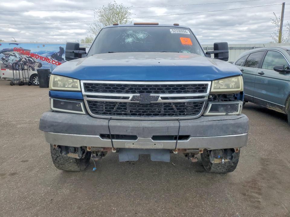 Продажа на аукционе авто 2003 Chevrolet Silverado, vin: 1GCHK29133E330954, номер лота: 52330956