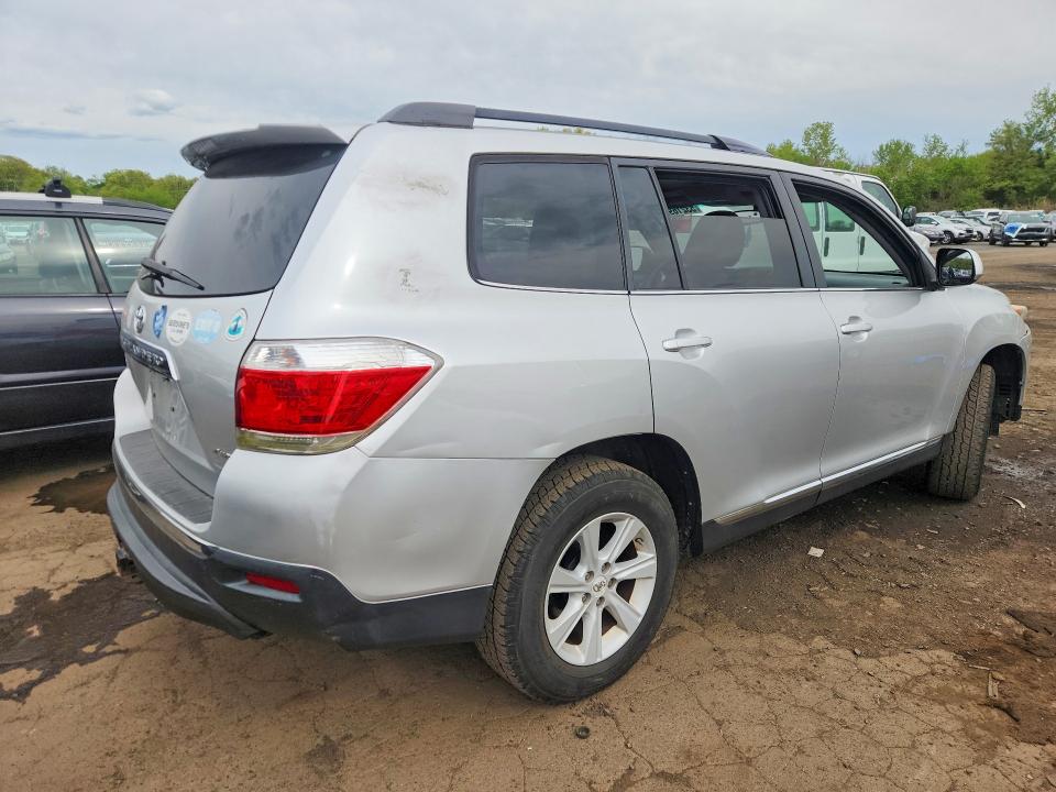 53216926 :رقم المزاد ، 5TDBK3EH6CS171615 vin ، 2012 Toyota Highlander مزاد بيع