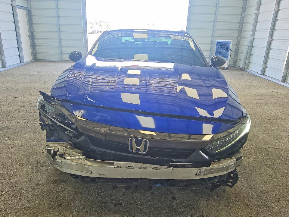 53757756 :رقم المزاد ، 1HGCV3F27NA014084 vin ، 2022 Honda Accord مزاد بيع