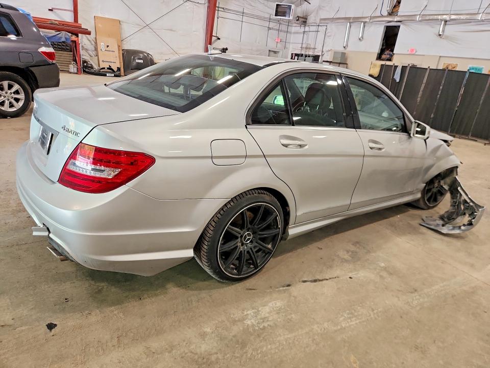Продаж на аукціоні авто 2013 Mercedes-benz 300c, vin: WDDGF8BB2CR226556, номер лоту: 53759336