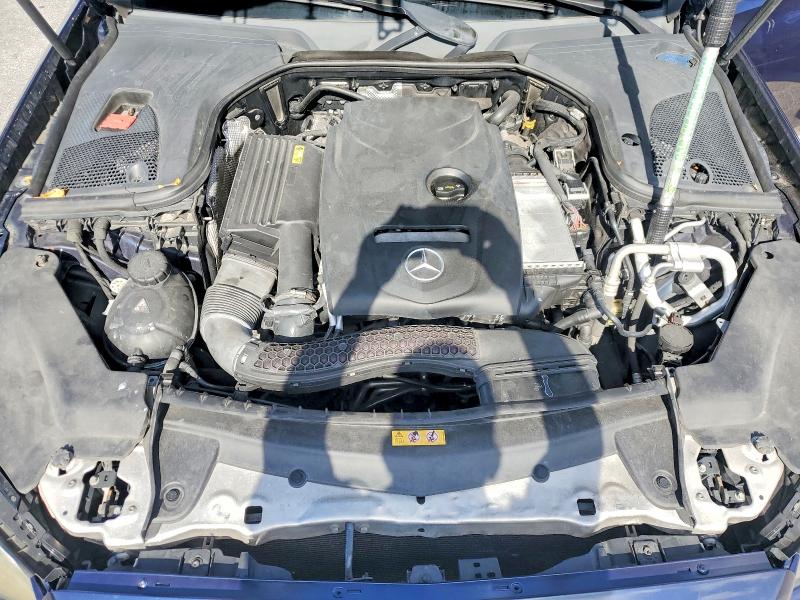 52384436 :رقم المزاد ، WDDZF4JB2HA042694 vin ، 2017 Mercedes-benz E مزاد بيع