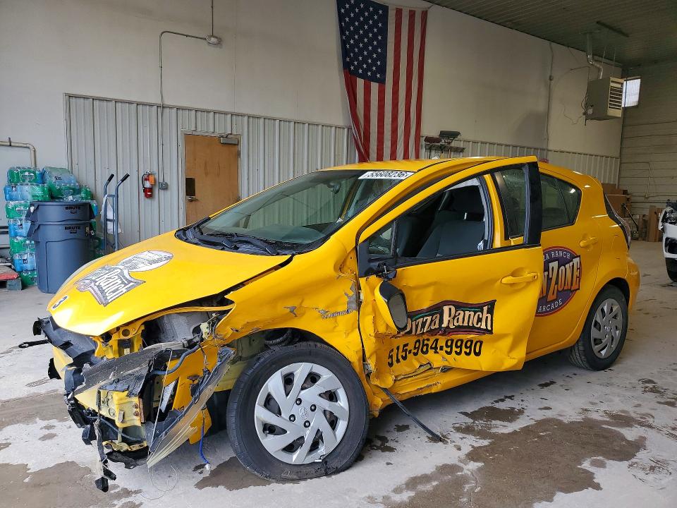 55608236 :رقم المزاد ، JTDKDTB39G1137545 vin ، 2016 Toyota Prius مزاد بيع