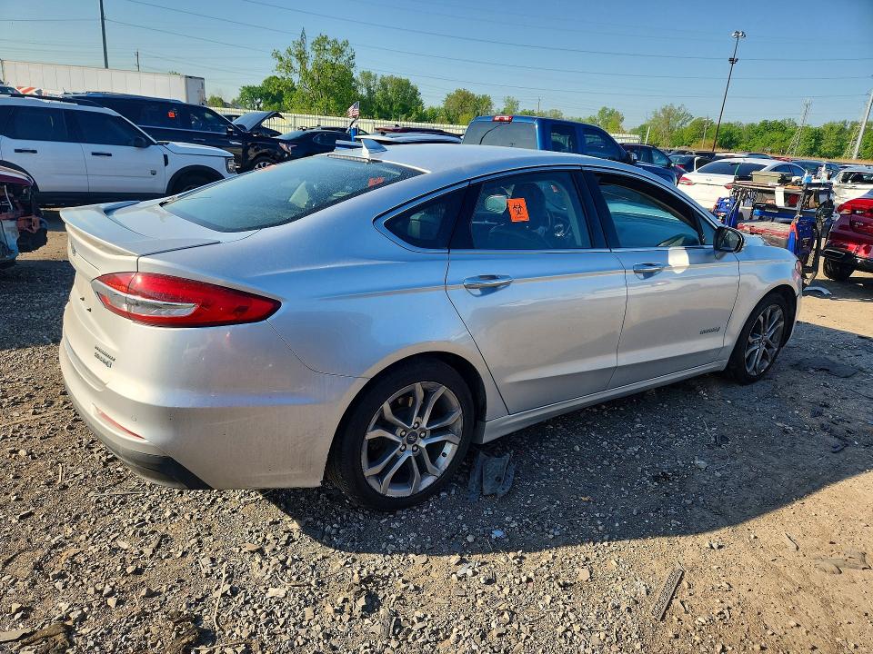 Продажа на аукционе авто 2019 Ford Fusion, vin: 3FA6P0RU6KR259323, номер лота: 53565316