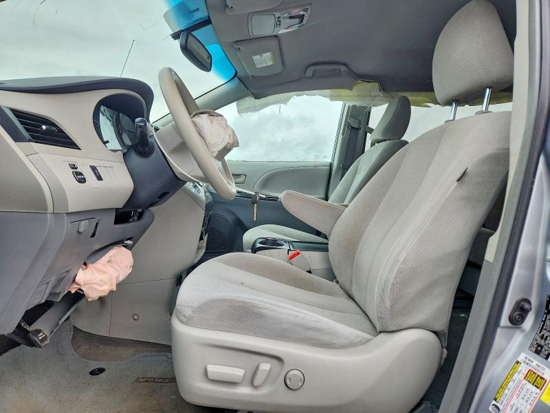 Продажа на аукционе авто 2013 Toyota Sienna, vin: 5TDKK3DCXDS390973, номер лота: 53260496