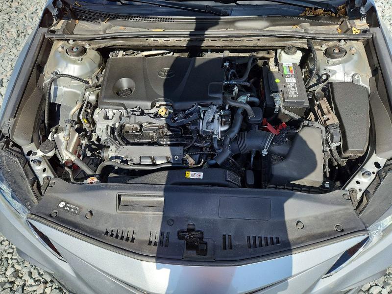52806406 :رقم المزاد ، 4T1C11AK5NU648008 vin ، 2022 Toyota Camry مزاد بيع