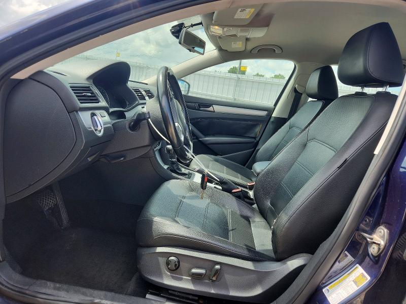 2013 Volkswagen Passat მანქანა იყიდება აუქციონზე, vin: 1VWBP7A38DC086228, აუქციონის ნომერი: 54832806