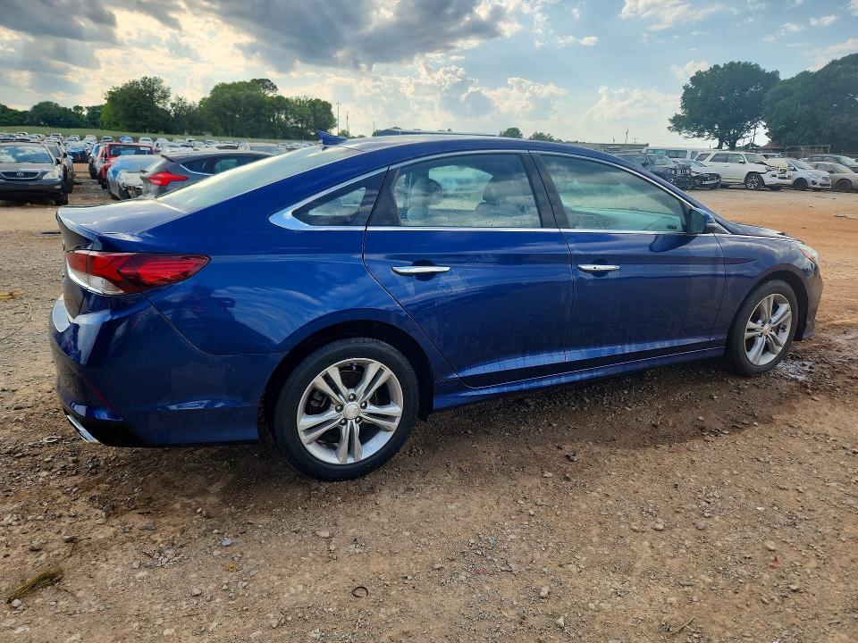 53525926 :رقم المزاد ، 5NPE34AF4JH667679 vin ، 2018 Hyundai Sonata مزاد بيع