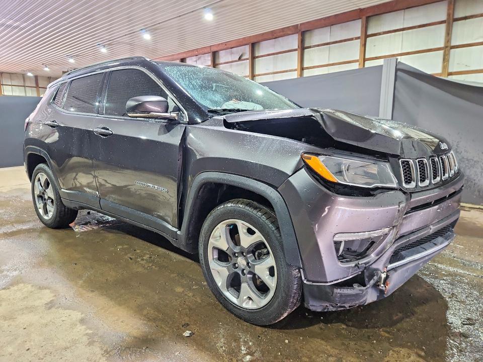 51864786 :رقم المزاد ، 3C4NJDCB6KT733828 vin ، 2019 Jeep Compass مزاد بيع