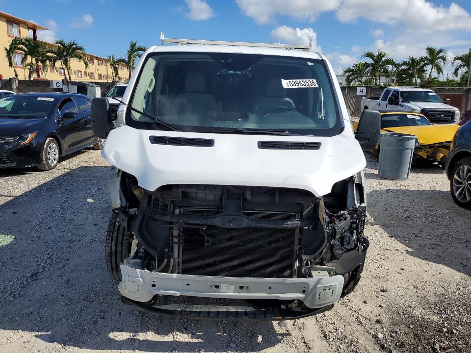 53963536 :رقم المزاد ، 1FTYE1ZM6HKA89184 vin ، 2017 Ford Transit مزاد بيع